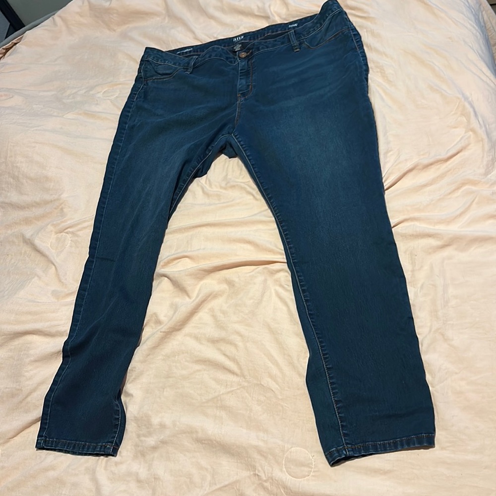 Dark wash jeggings